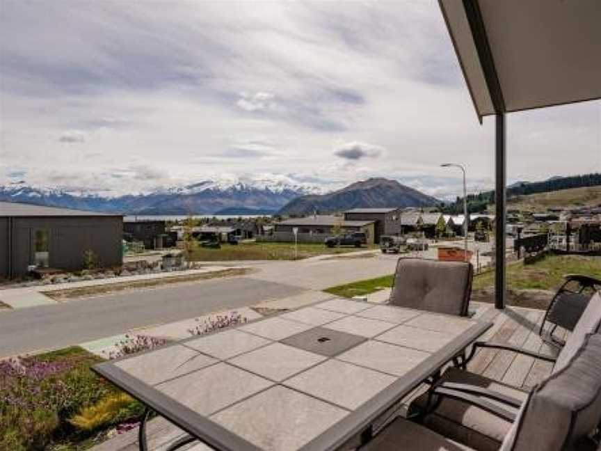 Farrant Drive Luxury Cottage - Wanaka Holiday Home, Wanaka, New Zealand