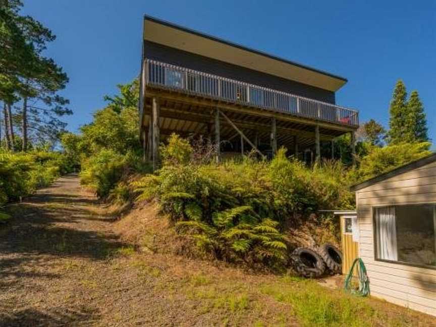 Treehouse - Hahei Holiday Home, Hahei, New Zealand