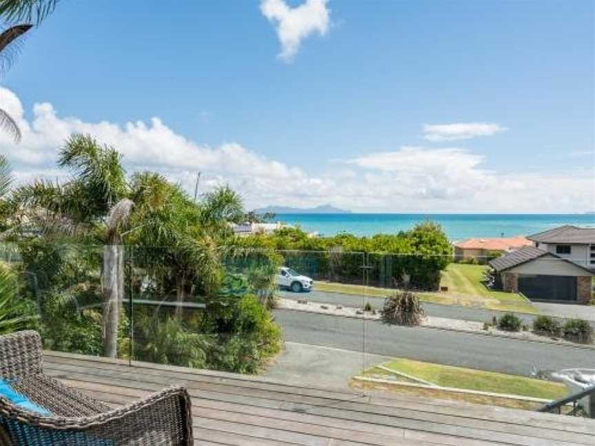 Ocean Oasis - Langs Beach Holiday Home, New Zealand