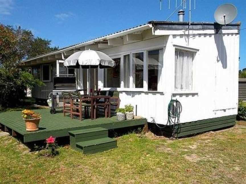 Hibiscus Cottage - Whangamata Bach, Whangamata, New Zealand