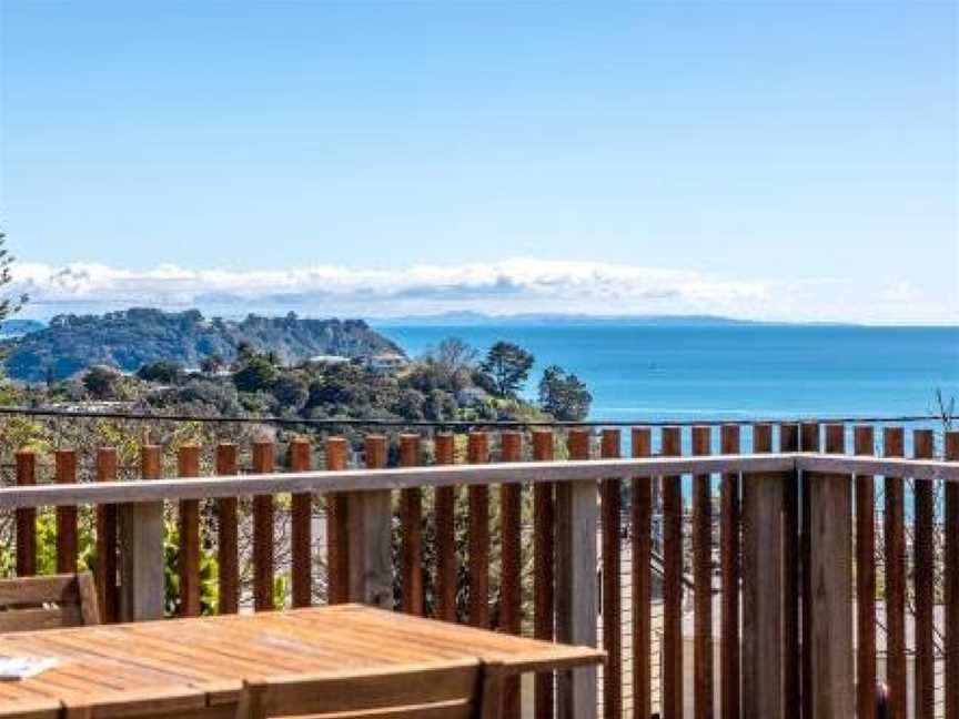 Sunset Haven - Onetangi Holiday Home, Waiheke Island (Suburb), New Zealand