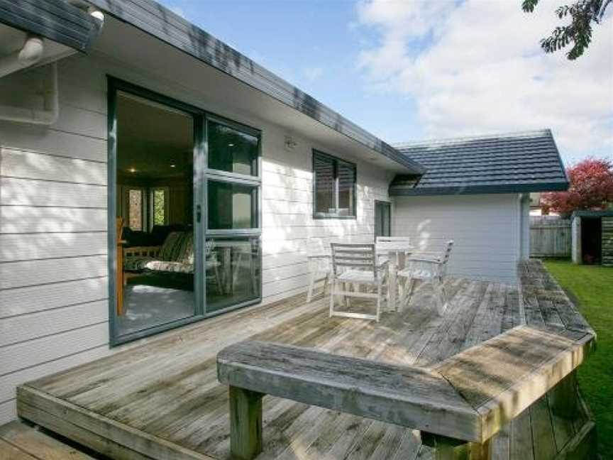 Laid Back on Lakewood - Taupo Holiday Home, Taupo, New Zealand