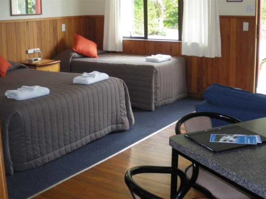 Punakaiki Beachfront Motels, Barrytown, New Zealand