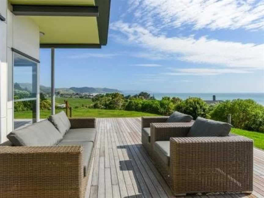 Lightning Ridge Retreat - Waimarama Holiday Home, Havelock North, New Zealand