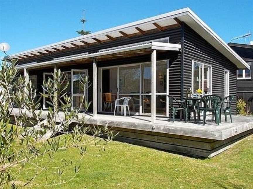 Great Escape - Whangamata Holiday Home, Whangamata, New Zealand