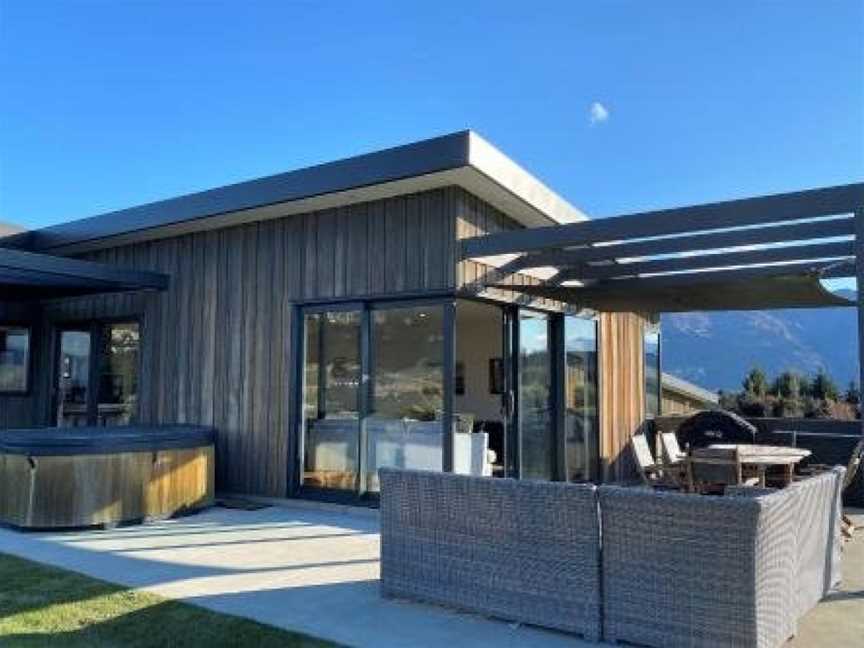 The Yellow Door, Wanaka, New Zealand