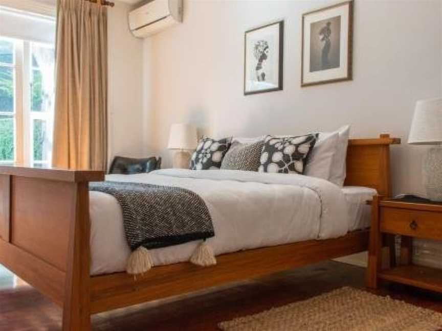 Cosy 3 Bedroom Villa in Freeman's Bay, Eden Terrace, New Zealand