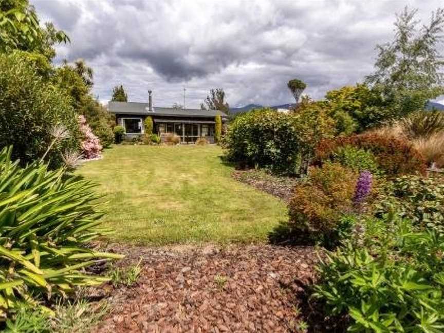 Boat Harbour House - Te Anau Holiday Home, Te Anau, New Zealand