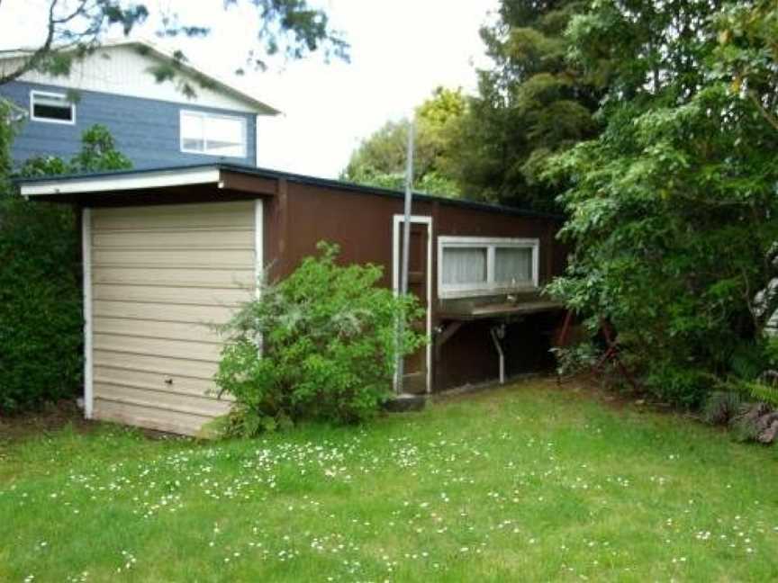 Spacious Family Bach - Omori Bach, Kuratau, New Zealand