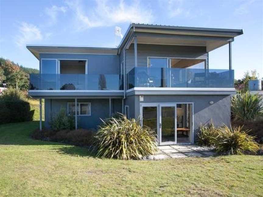 Perfect Position - Motuoapa Holiday Home, Turangi, New Zealand