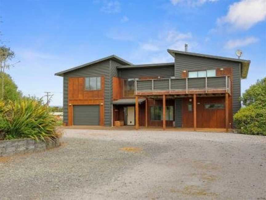 Riverpark Paradise - Kuratau Holiday Home, Turangi, New Zealand