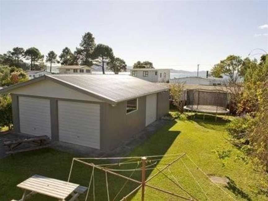 Joes Place - Cooks Beach Holiday Home, Whitianga, New Zealand