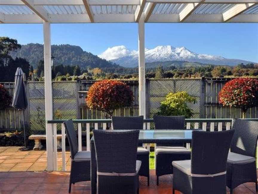 Shannon House - Ohakune Holiday Home, Ohakune, New Zealand