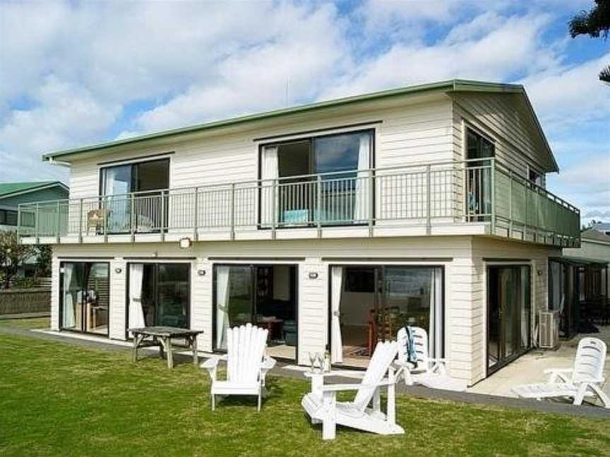 Beach Galore - Waihi Beach Holiday Home, Waihi Beach, New Zealand