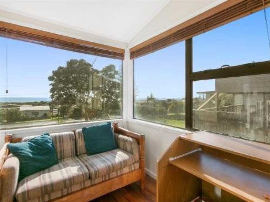 Sweeping Sea Views - Waihi Holiday Home, Waihi Beach, New Zealand