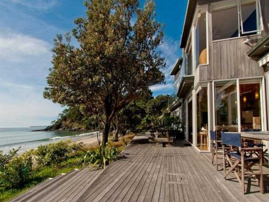 Bliss on the Beach - Whangapoua, Matarangi, New Zealand