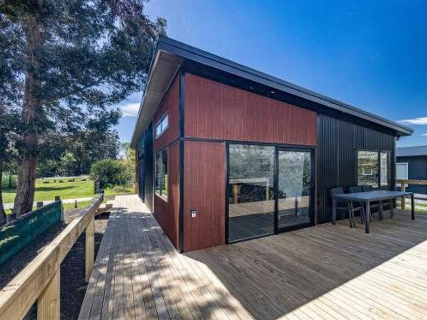 Modern Mountain Escape - Ohakune Holiday Home, Ohakune, New Zealand