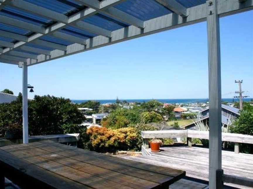 Twin Views - Waihi Beach Holiday Home, Waihi Beach, New Zealand