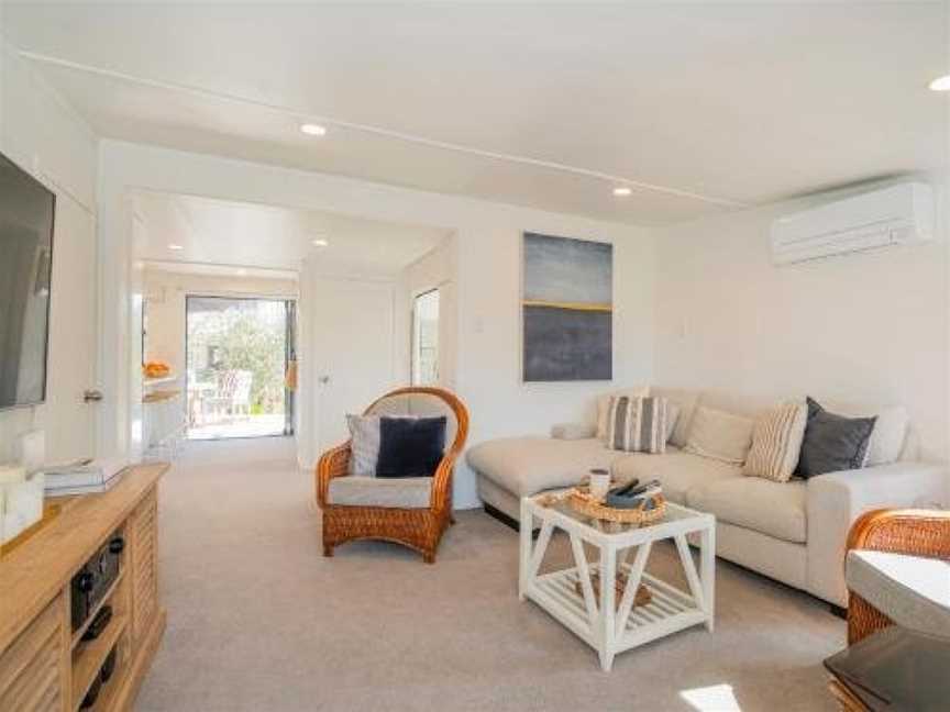 Summer Sanctuary - Whangamat Holiday Home, Whangamata, New Zealand