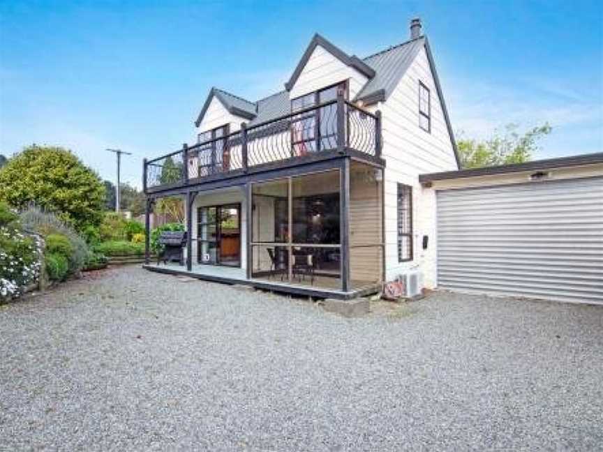 Waikawa Mountain View - Waikawa Holiday Home, Picton, New Zealand