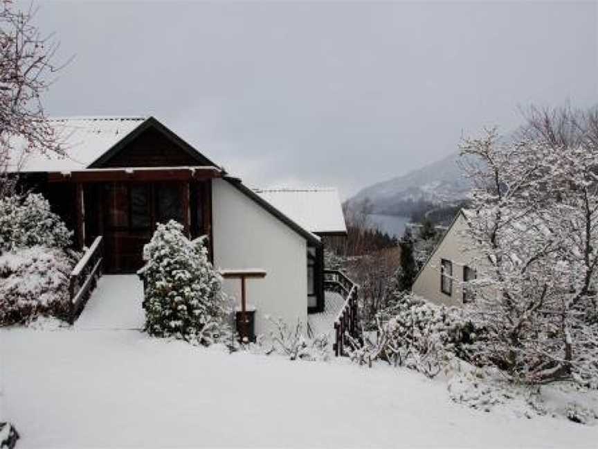 Earlybird Lodge - Queenstown Holiday Home, Argyle Hill, New Zealand