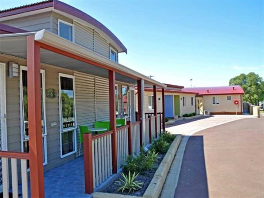 Emu Beach Holiday Park, Accommodation in Albany