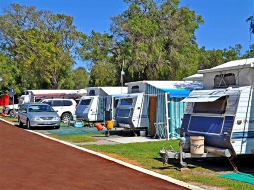 Emu Beach Holiday Park, Accommodation in Albany