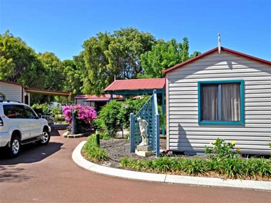 Emu Beach Holiday Park, Accommodation in Albany