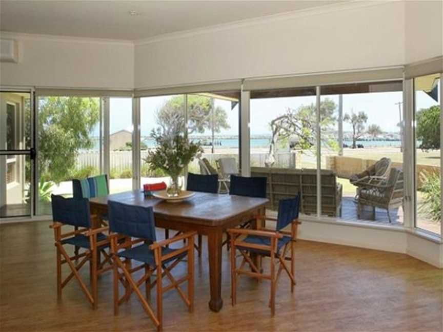 Rockpool Beach House, Accommodation in Dongara