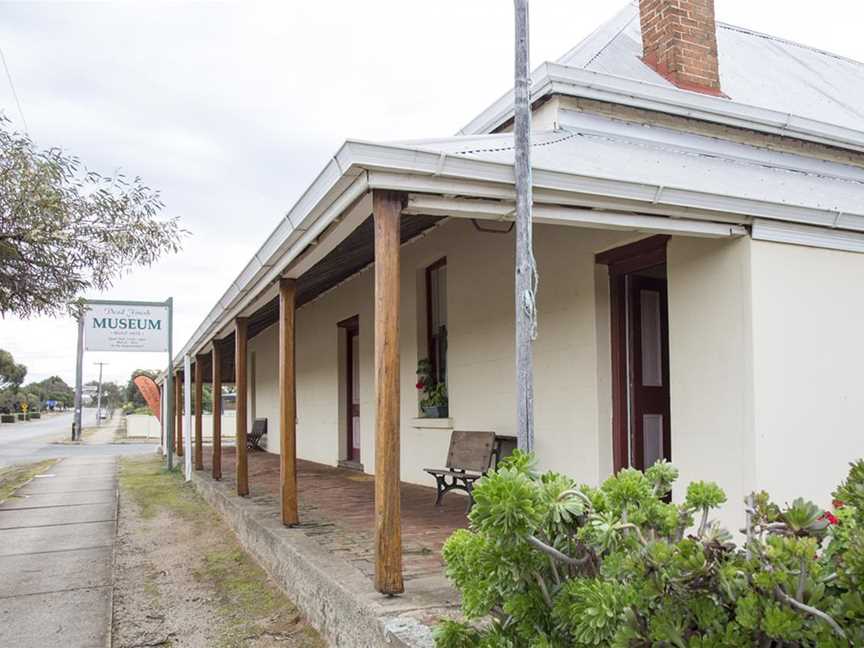 Dead Finish Museum and sign