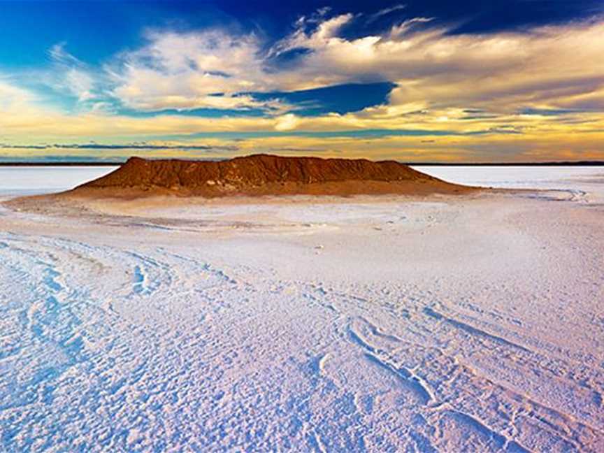 Lake Lefroy, Tourist attractions in Kambalda