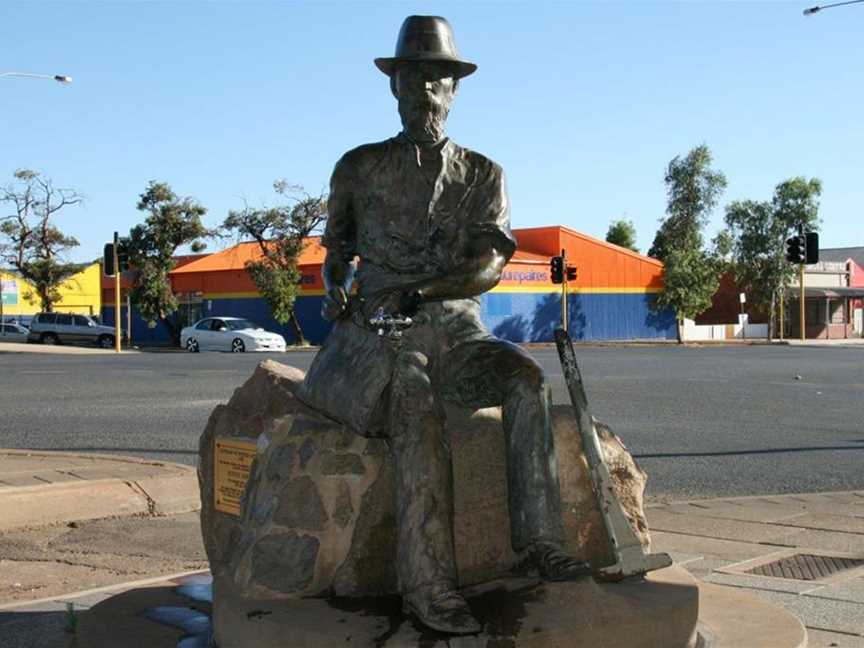 Paddy Hannan Statue, Tourist attractions in Kalgoorlie