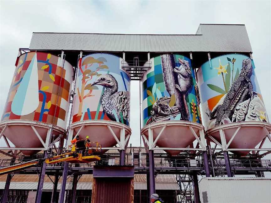 Newdegate Silo Art, Tourist attractions in Newdegate