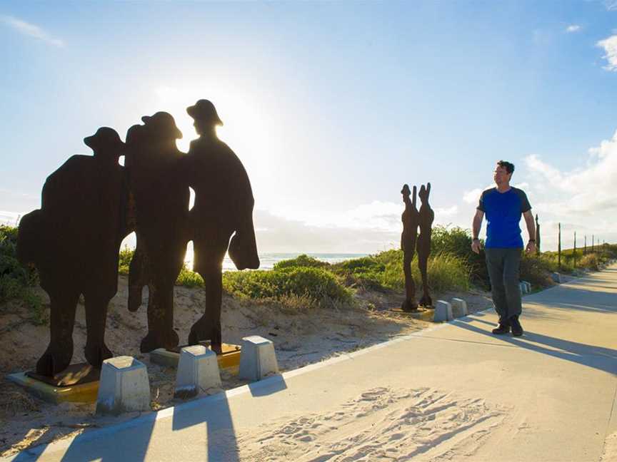 ANZAC Memorial Soldiers, Tourist attractions in Port Denison