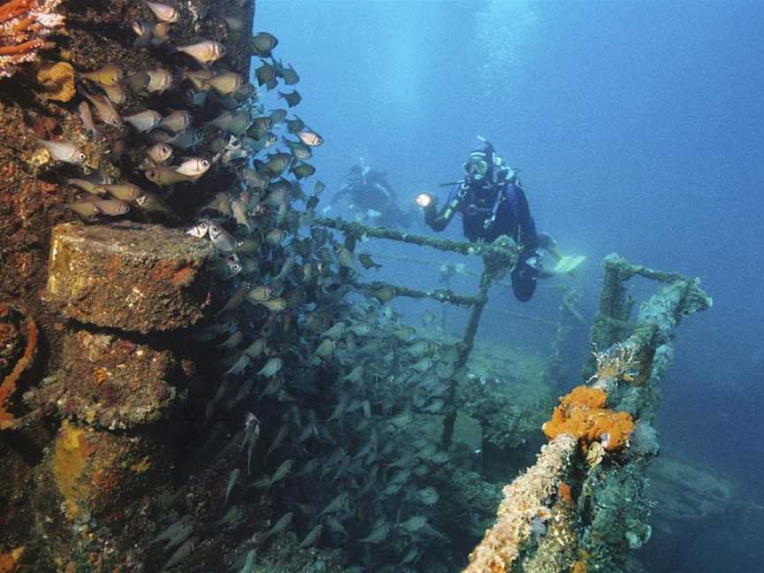 Diving at HMAS Perth Wreck, Tourist attractions in Albany