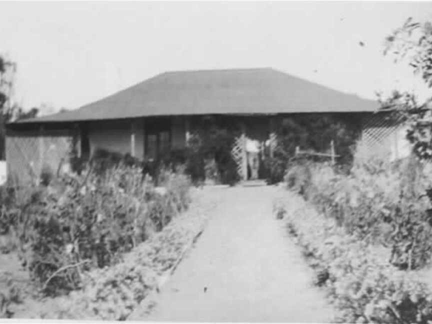 Russ Cottage, Tourist attractions in Port Denison