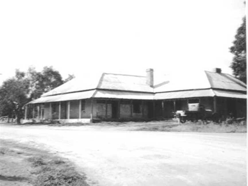 Pearse House, Tourist attractions in Dongara