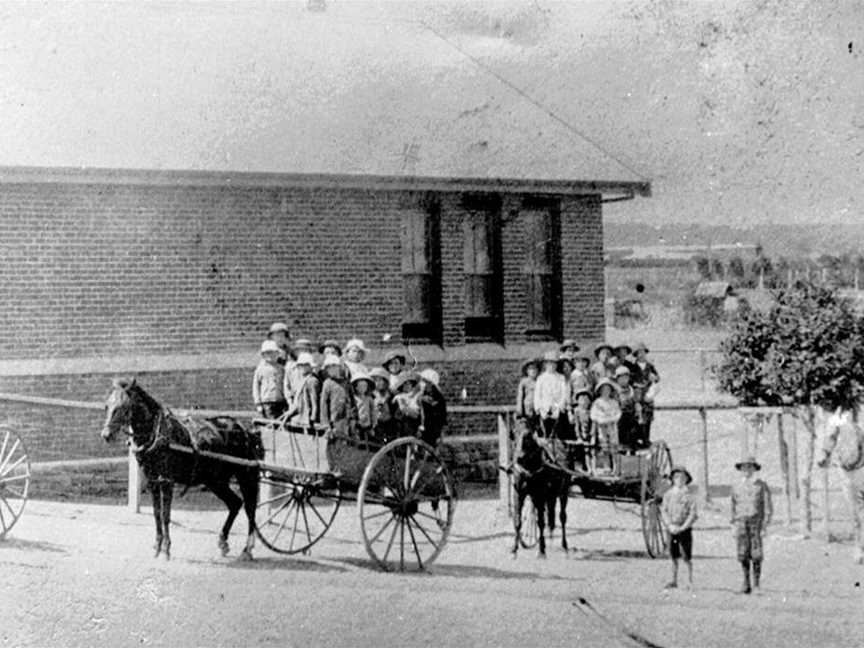 Dongara State School, Tourist attractions in Dongara