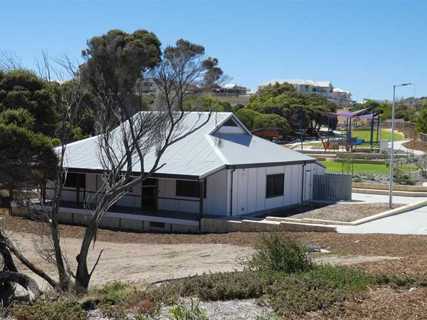 The Mary Lindsay Homestead Community Art Centre