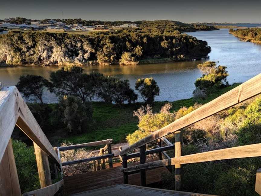 Irwin River Mouth Lookout, Tourist attractions in Dongara