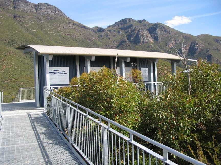 Bluff Knoll Car Park-Trail Head