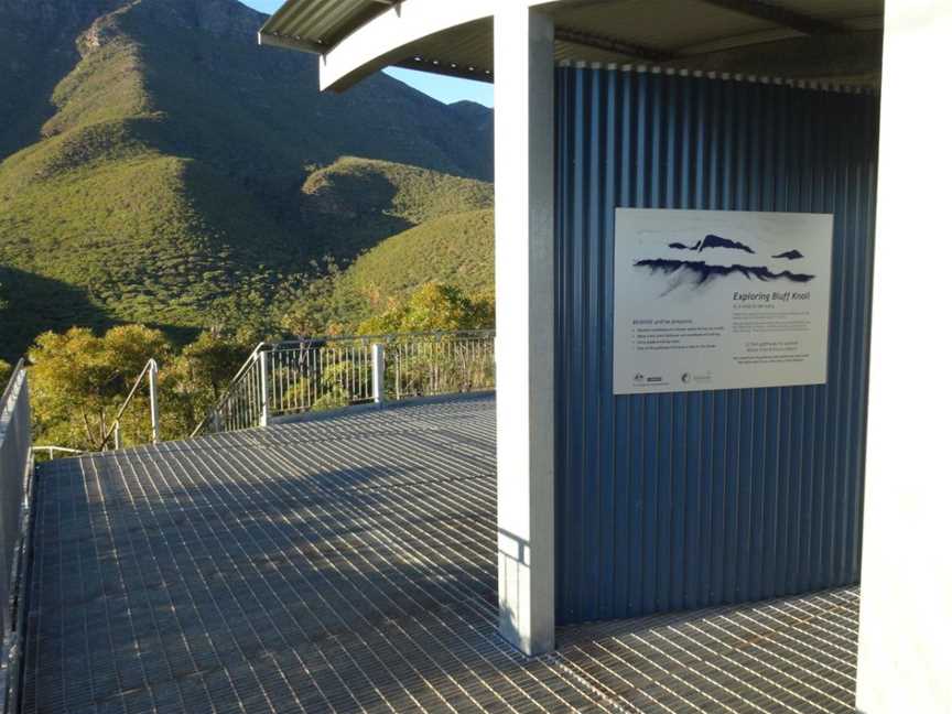 Bluff Knoll Car Park-Trail Head