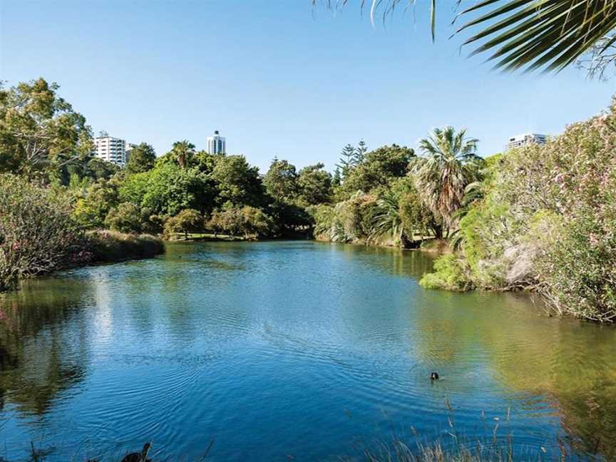 John Oldham Park, Tourist attractions in Perth