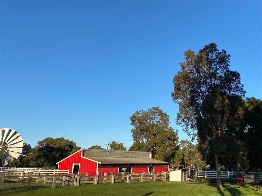 Landsdale Farm, Tourist attractions in Darch