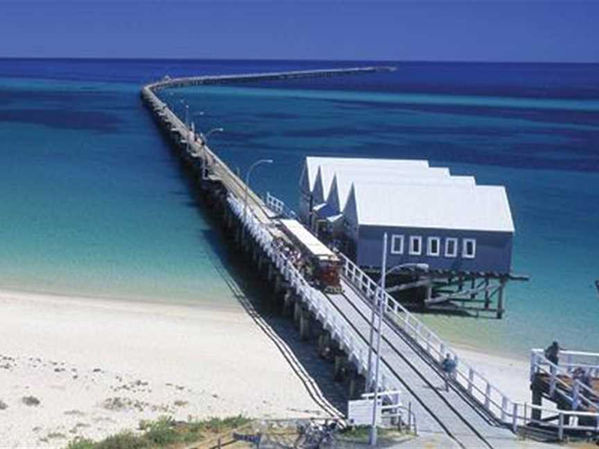 Busselton Jetty, Tourist attractions in Busselton