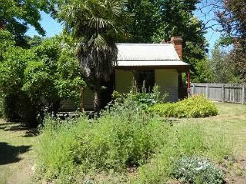 Dove Cottage/ Miners cottage, Alexandra, QLD