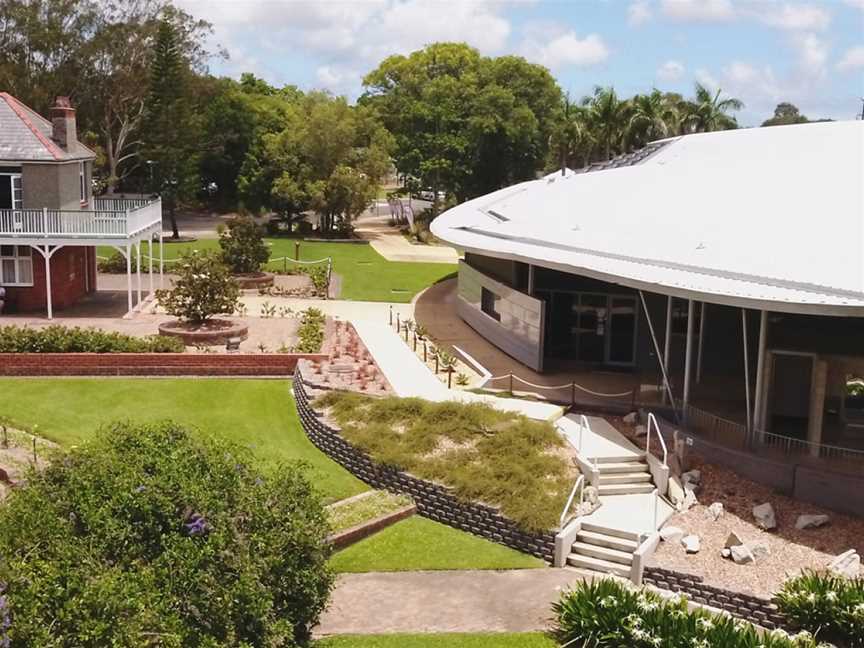 Hinkler Hall of Aviation, Tourist attractions in Bundaberg North