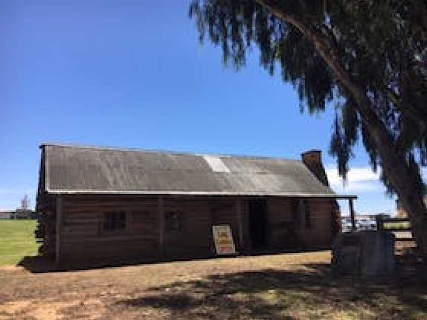 Manellae Collectables, Manilla, NSW