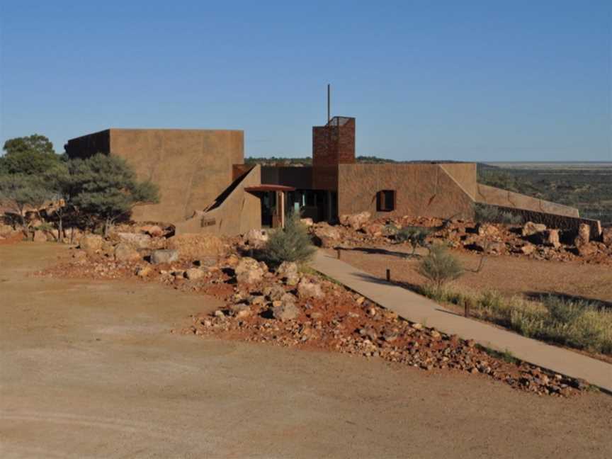 Australian Age of Dinosaurs, Tourist attractions in Winton