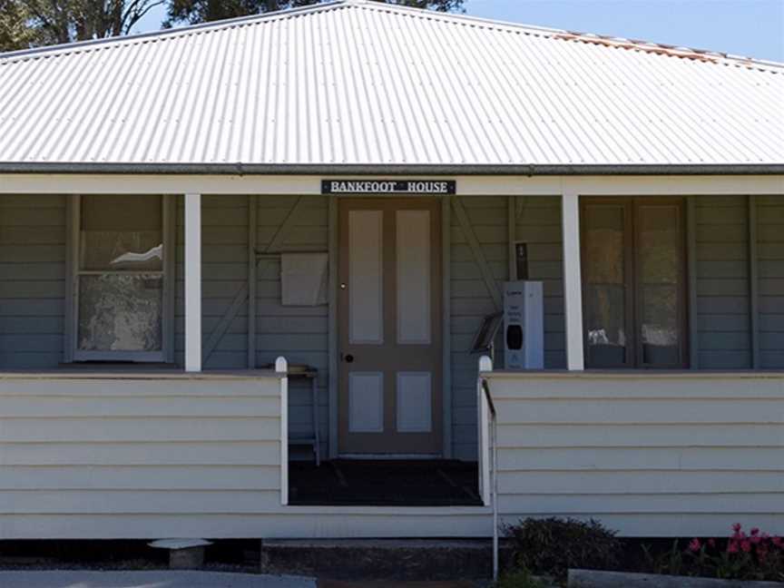 Bankfoot House, Tourist attractions in Glass House Mountains